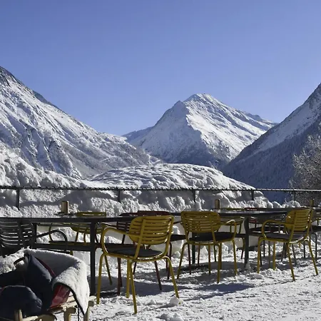 Apartment Waldhotel Fletschhorn Saas-fee By Interhome