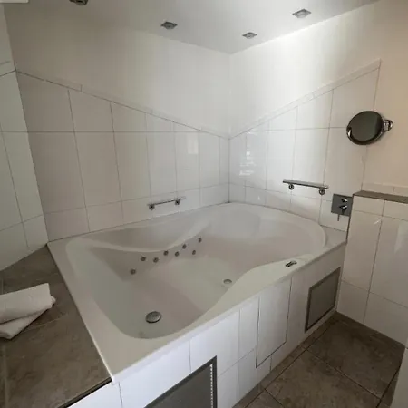 公寓 Waldhotel Fletschhorn By Interhome 萨斯费