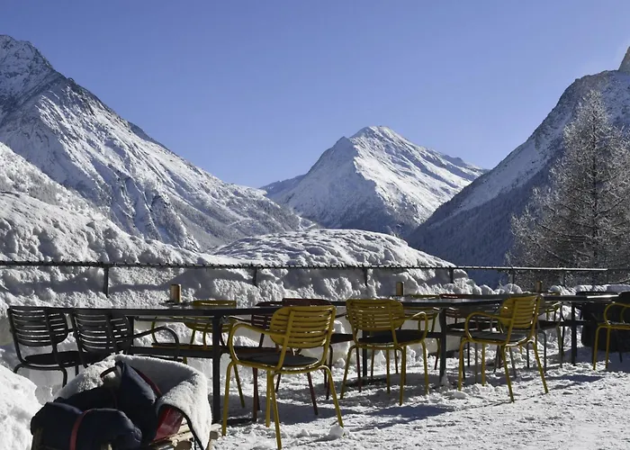 Apartment Waldhotel Fletschhorn Saas-fee By Interhome